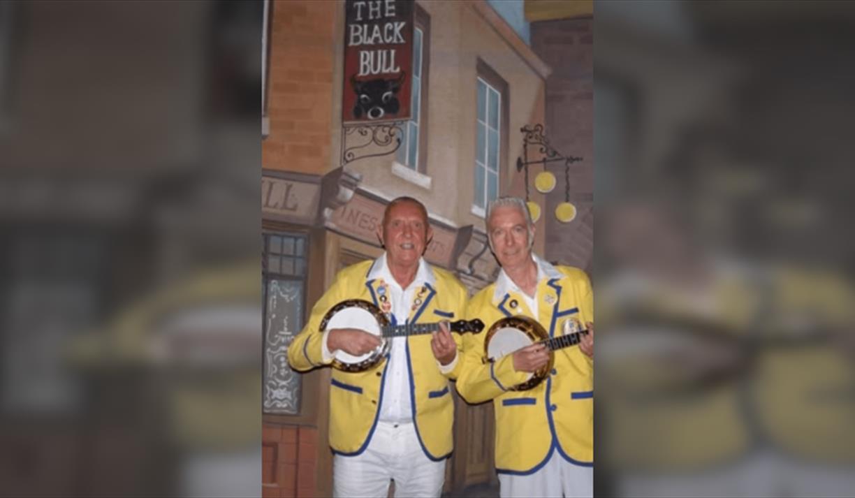 Singalong evening and supper with The Banjo Boys