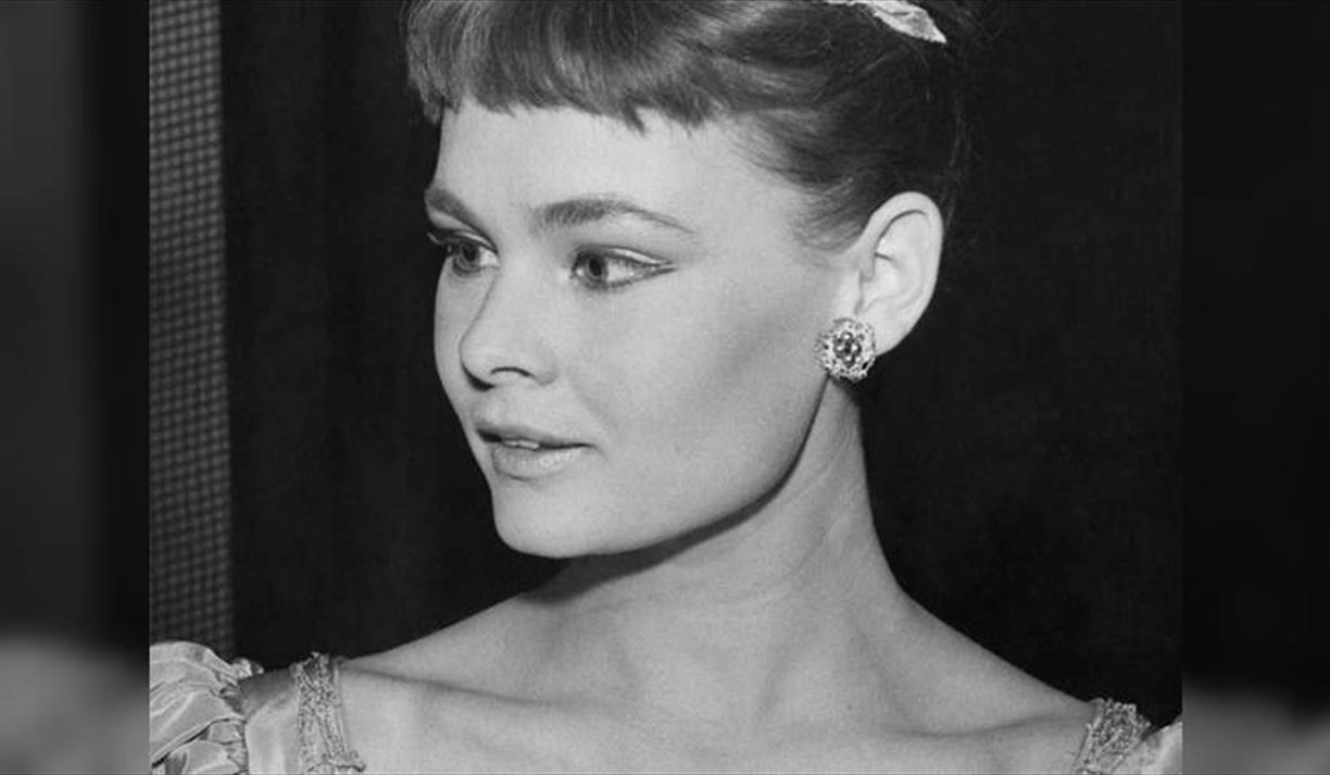 Remarkable Women: Dame Judi Dench with Monika Lind