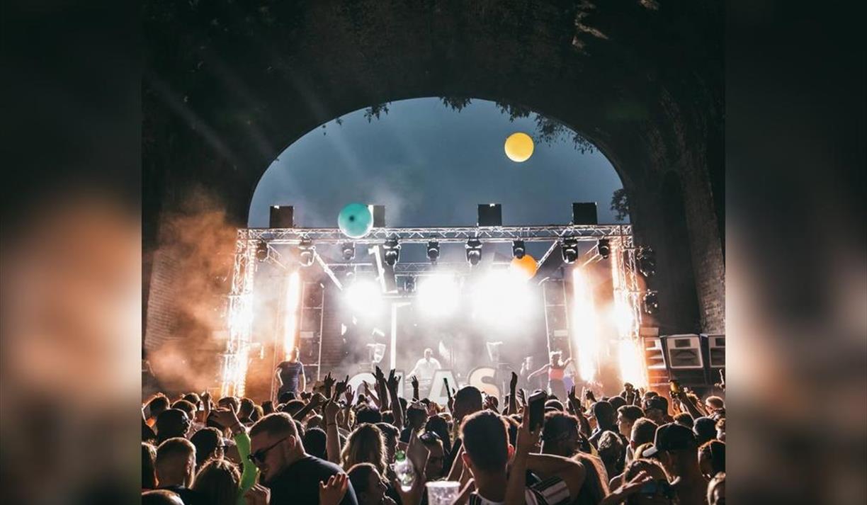 R&B Mania Festival