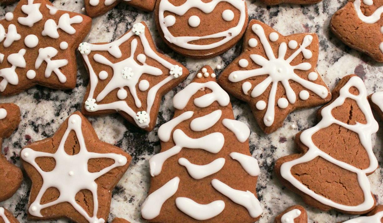 Christmas tree and other festive shaped gingerbreads