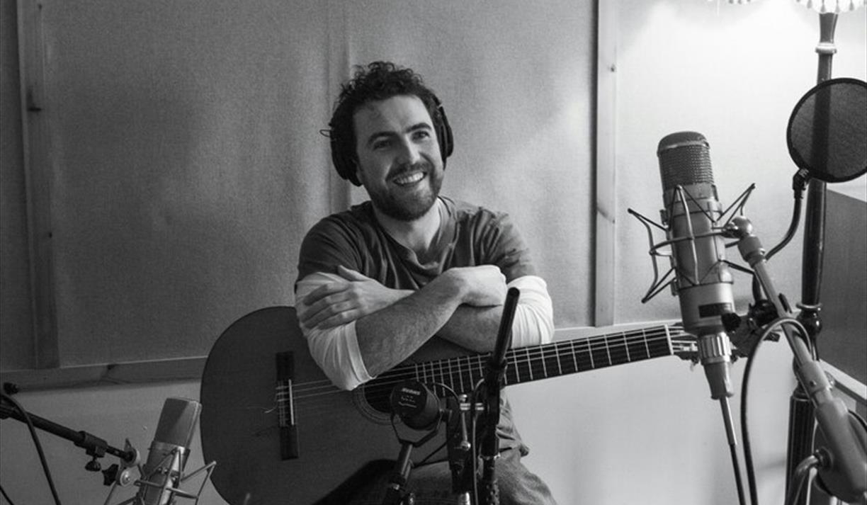 Michael Mcgovern + Special Guests