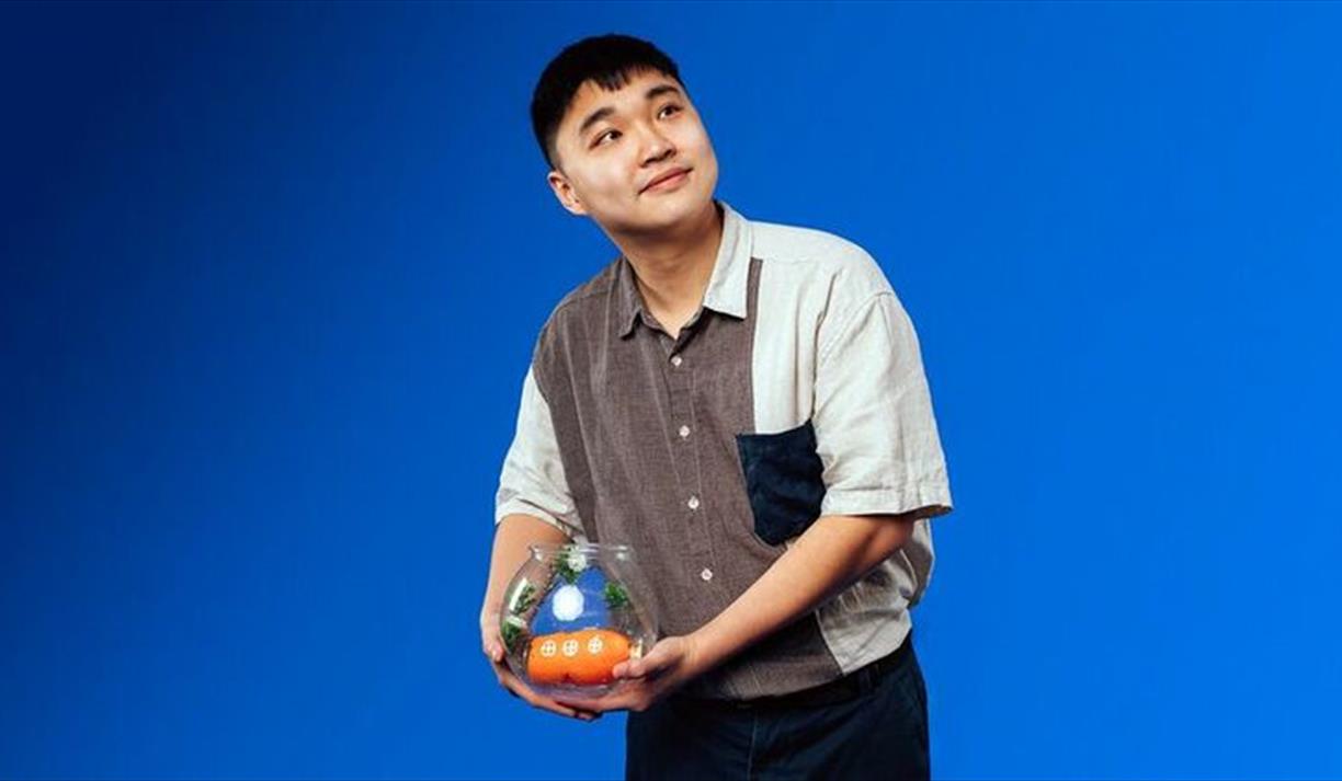 Jin Hao Li: Swimming in a Submarine