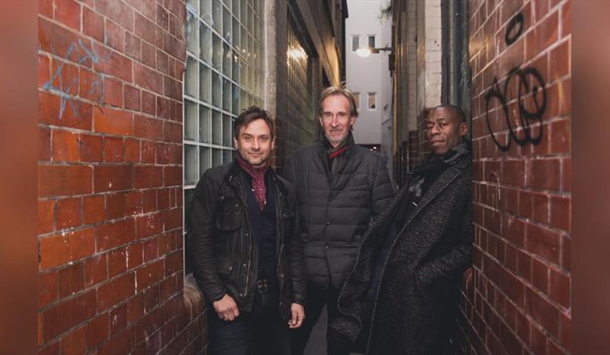 Mike & the Mechanics