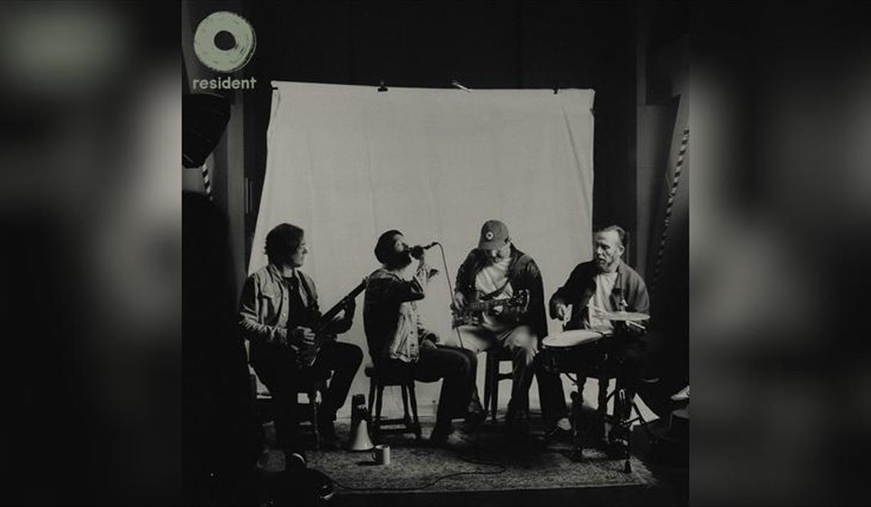 The Twang: Live + Signing