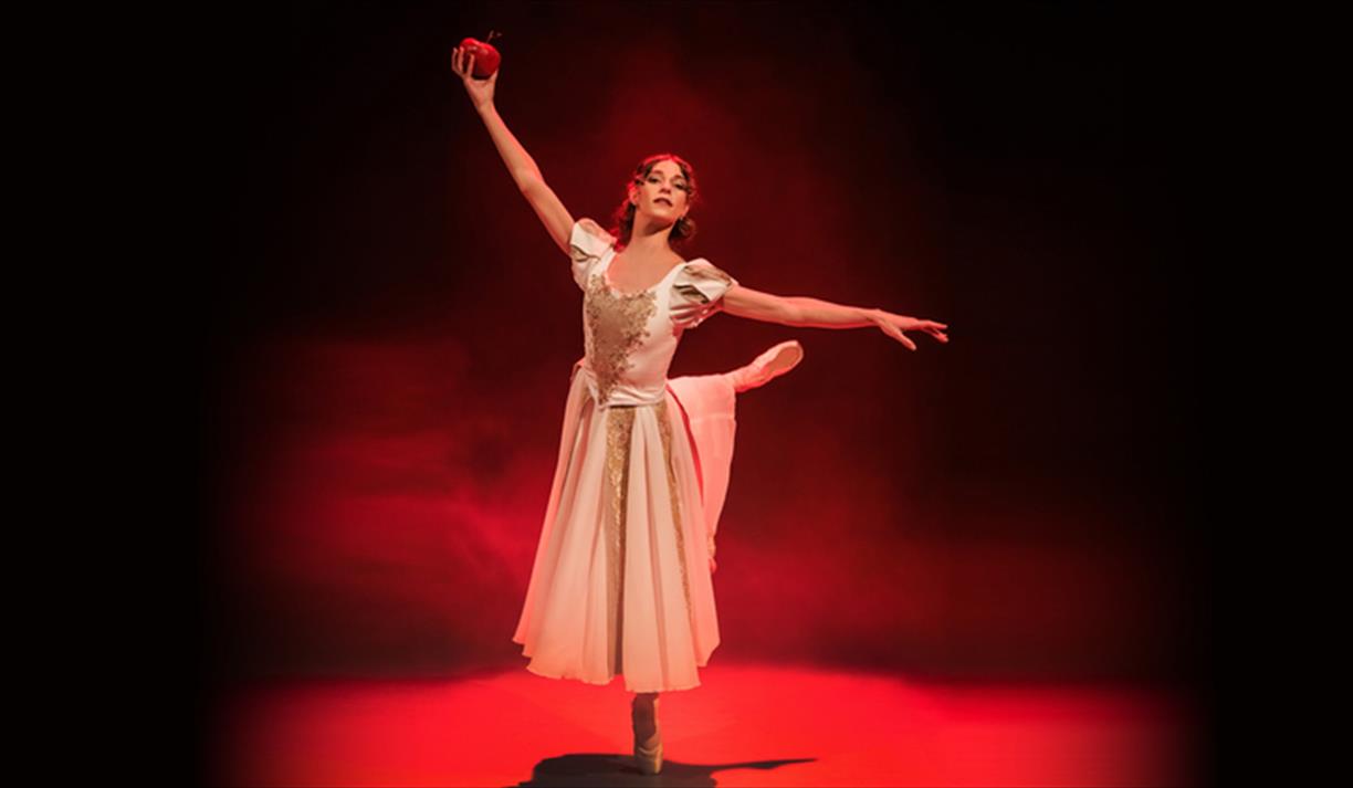 Varna International Ballet - Snow White
