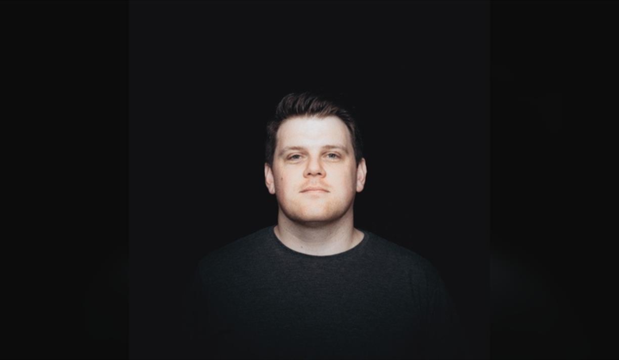 Alistair Barrie Headlines at The Secret Comedy Club!