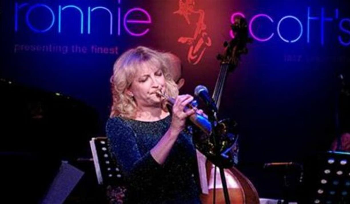 Sue Richardson with the Neal Richardson Trio