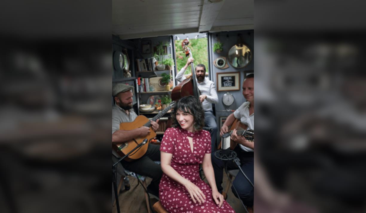 Amuse Manouche play Ella FitzGerald and the Songbooks of the 1920s & 30s