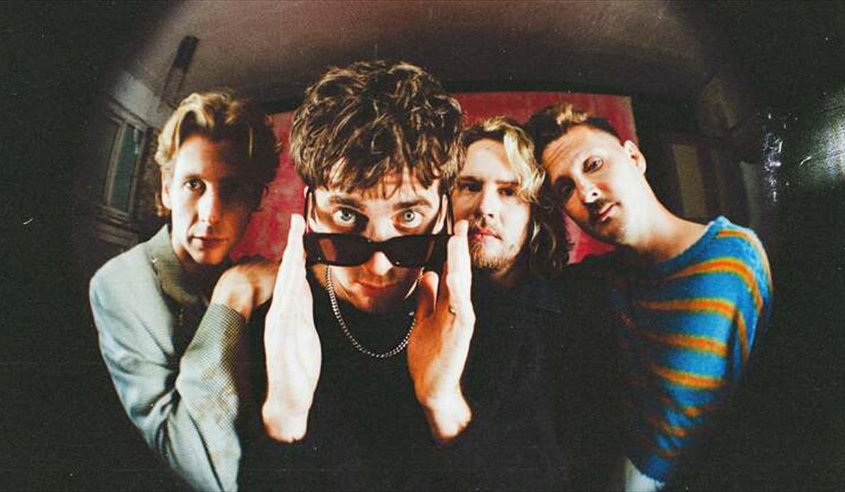 Circa Waves