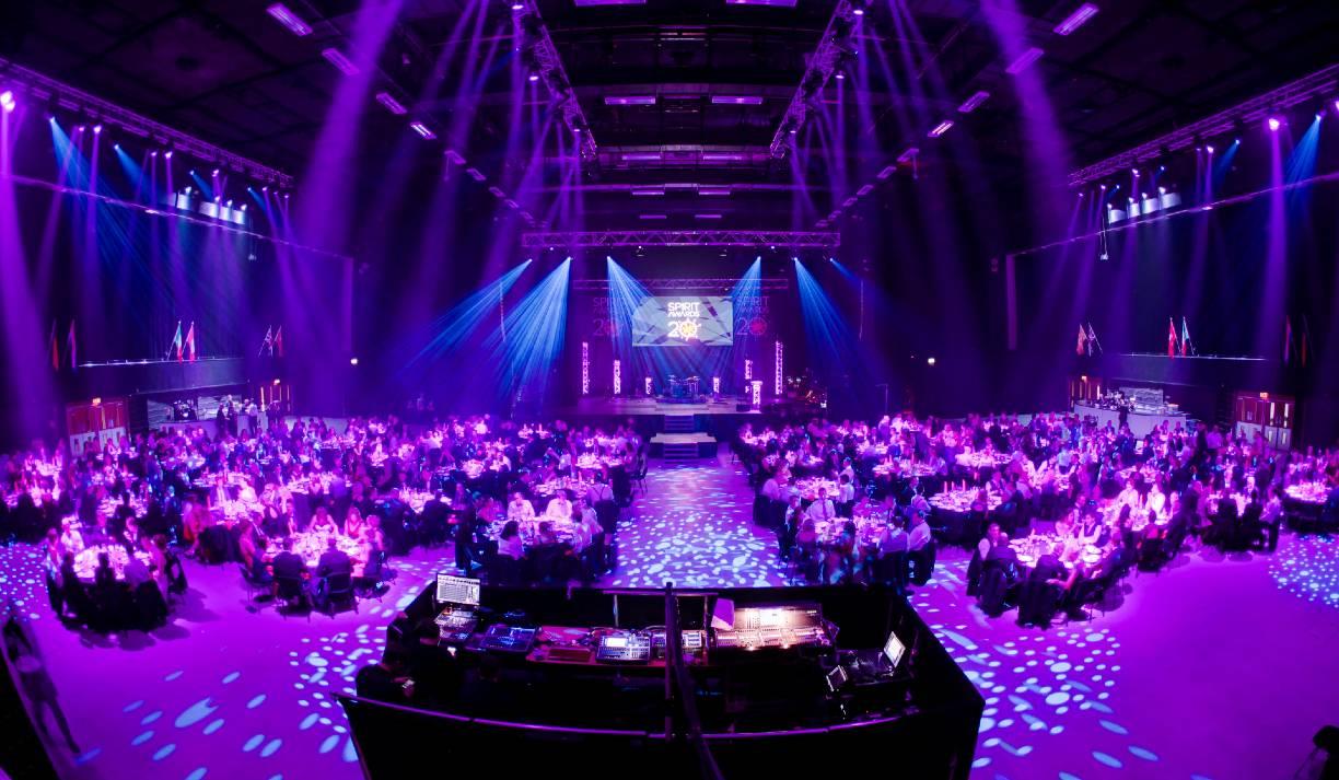 Brighton centre - dinner set up