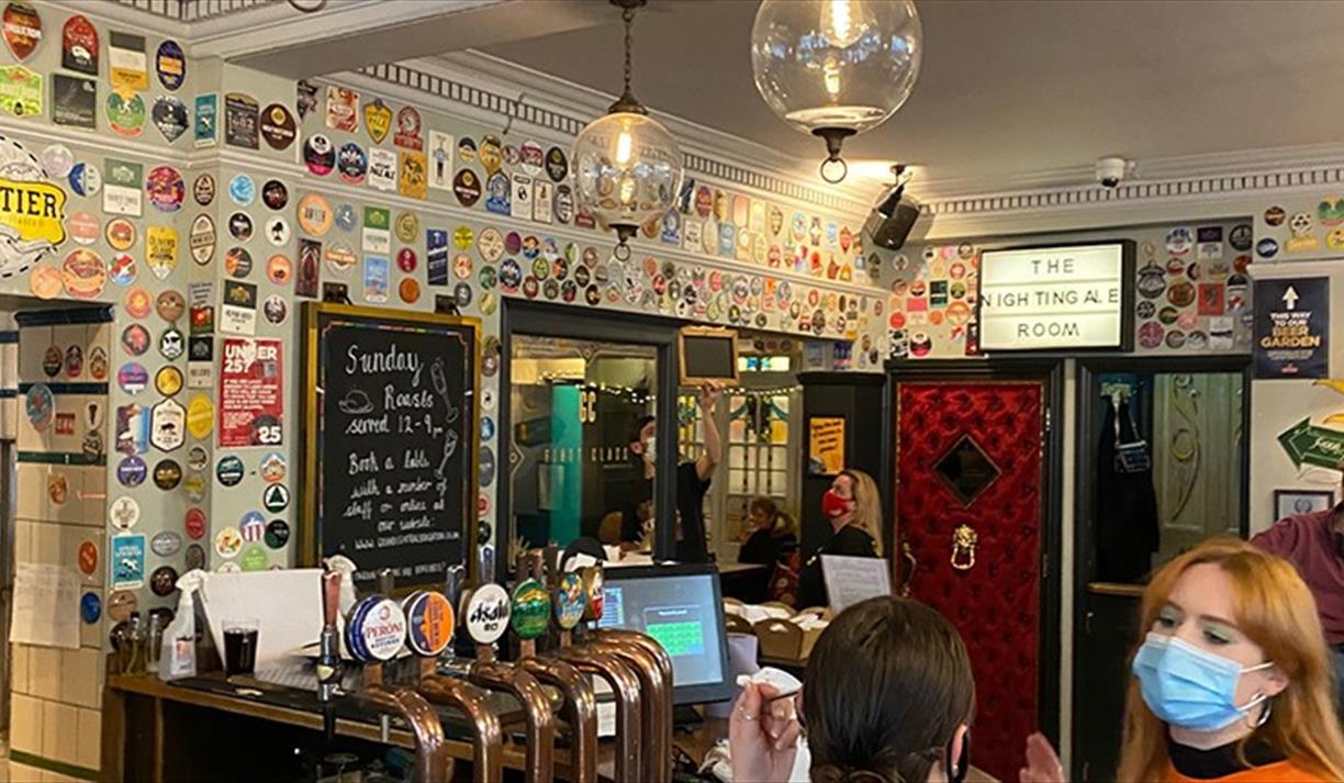 The King and Queen  Sports Pub serving great food and drink in Brighton