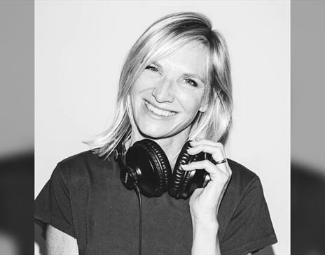 Jo Whiley's 90s Anthems