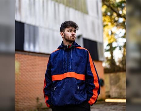 Wheats presents BOX RED