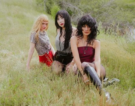 La Witch + Support
