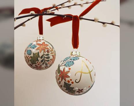 Festive Bauble Workshop with Bubbles