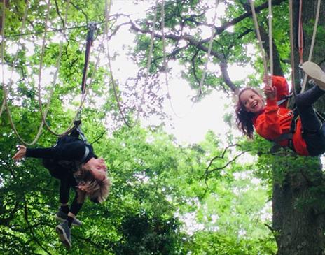 Branching Out Adventures - children on zip wire