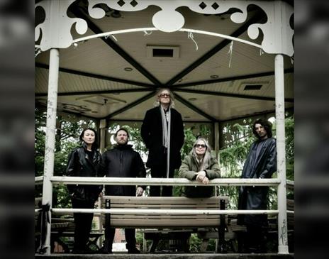 The Besnard Lakes