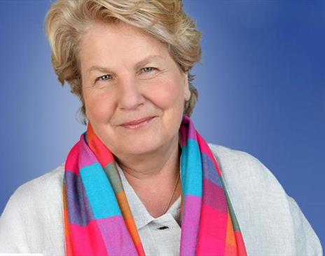 Sandi Toksvig - Friends of Dorothy