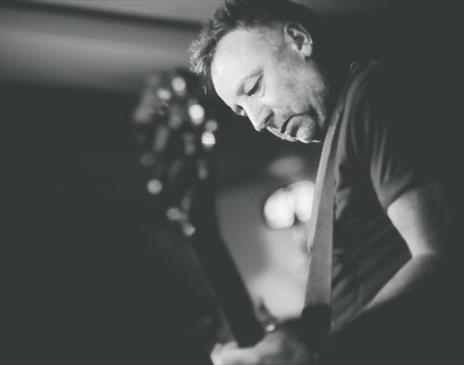 Peter Hook & the Light