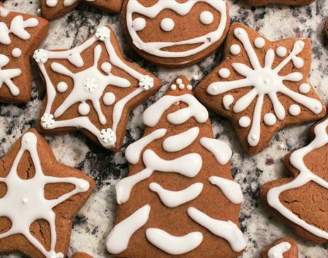 Christmas tree and other festive shaped gingerbreads