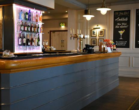 Bar-front