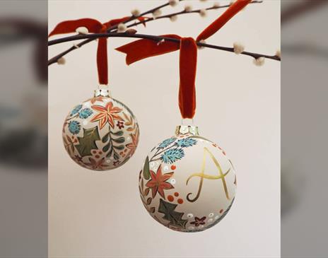 Festive Bauble Workshop with Bubbles