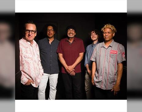 Love featuring Johnny Echols
