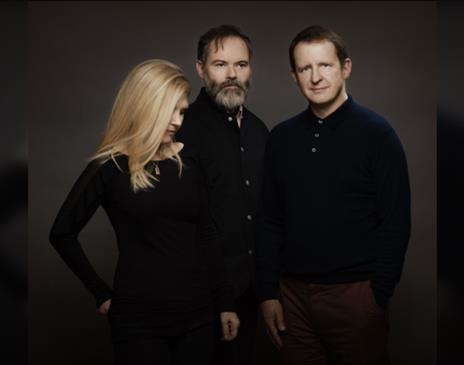 Saint Etienne + support