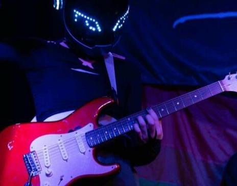 Naomi Bedford, Ahno, Luca Gene