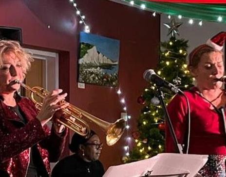 Jane Tuff (sax) & Sue Richardson (tpt/vox) with The Neal Richardson Trio