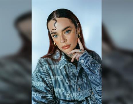 NYE with Fleur Shore