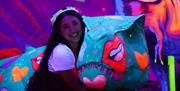GLOBALLS - Lady with a dinosaur.
