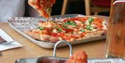 Bench Bar pizza