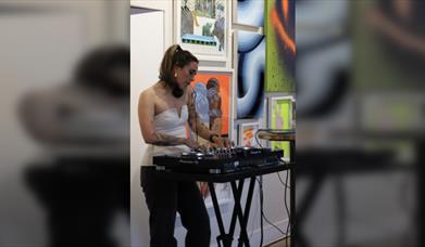 Helm Gallery’s ‘Take The Streets’