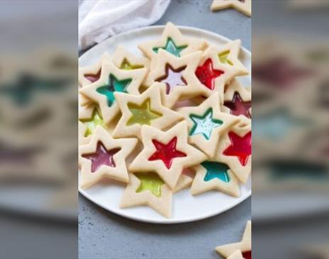 Kids Festive Baking – Gingerbread stained glass biscuits