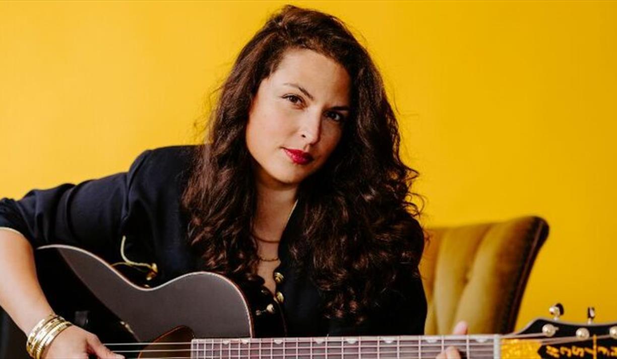 Danni Nicholls Danni Nicholls