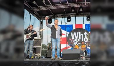 Tributes to The Who & The Kinks