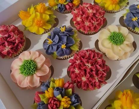 Easter & Spring Special Buttercream Flower Cupcakes Decorating