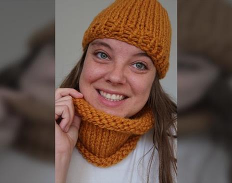 Knitting for Complete Beginners - Hat or Snood