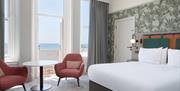 DoubleTree by Hilton Brighton Metropole - bedroom