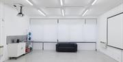 Phoenix Art Space - White room