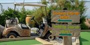 Jungle Rumble golf - sign for different courses
