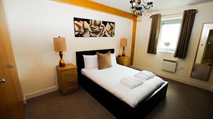 Your Stay Bristol - Hamilton Court bedroom