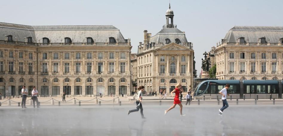 Bordeaux - Place de la Bourse | Twinned Cities