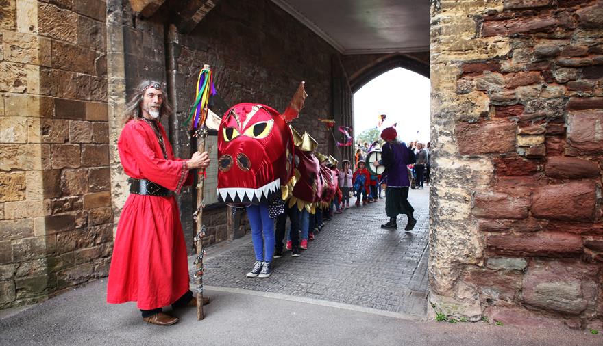 Easter Dragons & Face-painting at Berkeley Castle