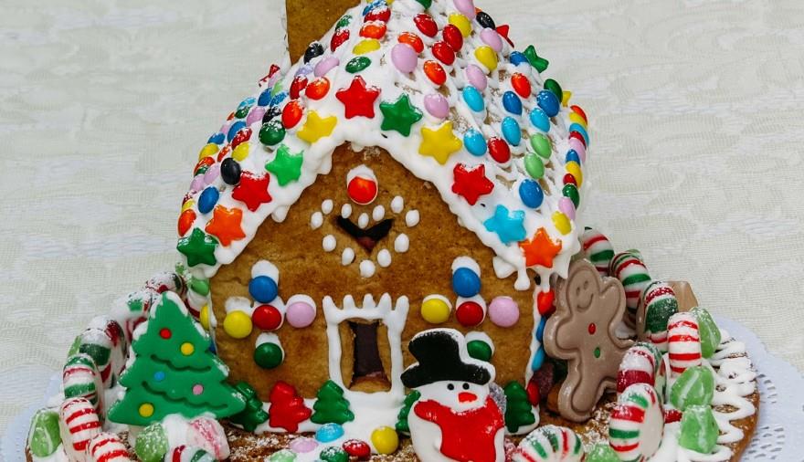 Children's Christmas Gingerbread House workshop at Cooking It!
