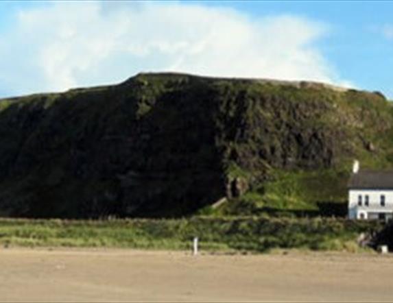 Downhill Beachhouse Castlerock