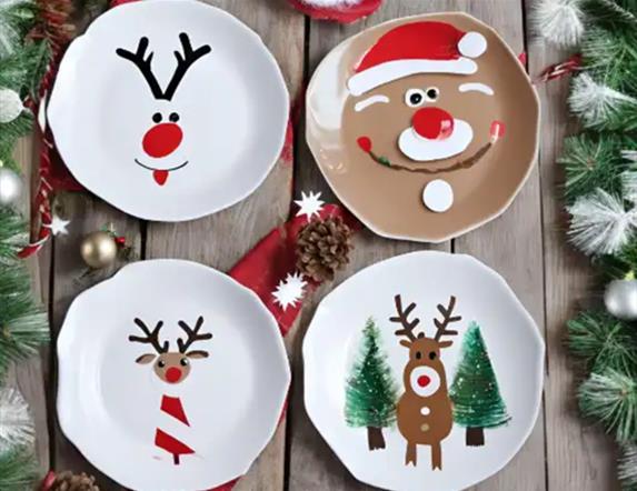 image for 4 festive decorated plates, with Christmas characters.