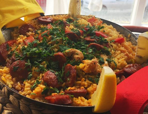 a freshly cooked dish of traditonal Spanish paella