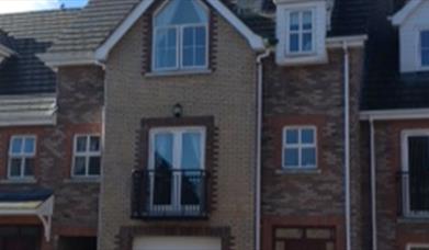 8 Millstone Park, Tara Townhouse